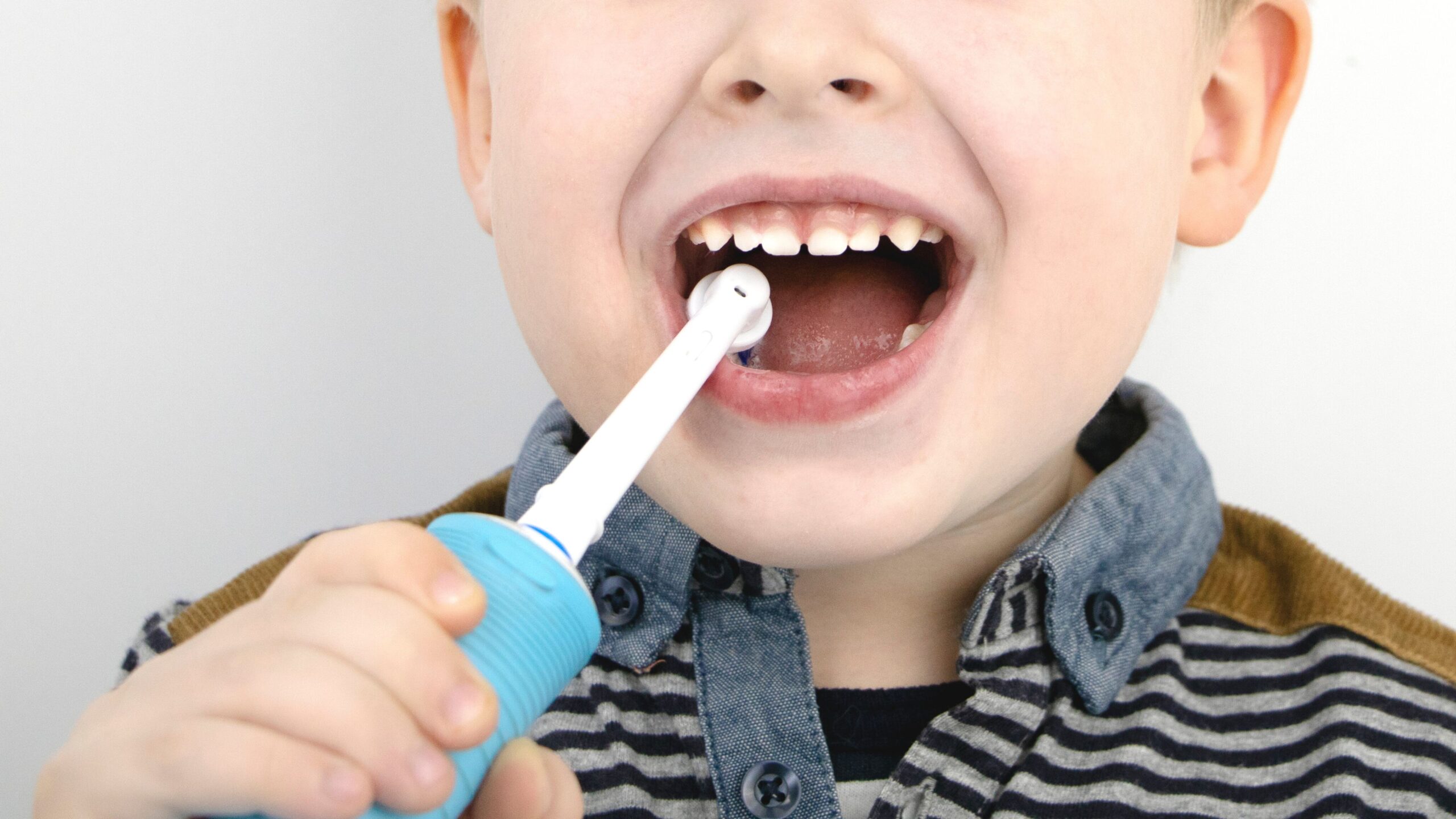 Flúor en niños, todo lo que debes saber - Axioma Estudi Dental